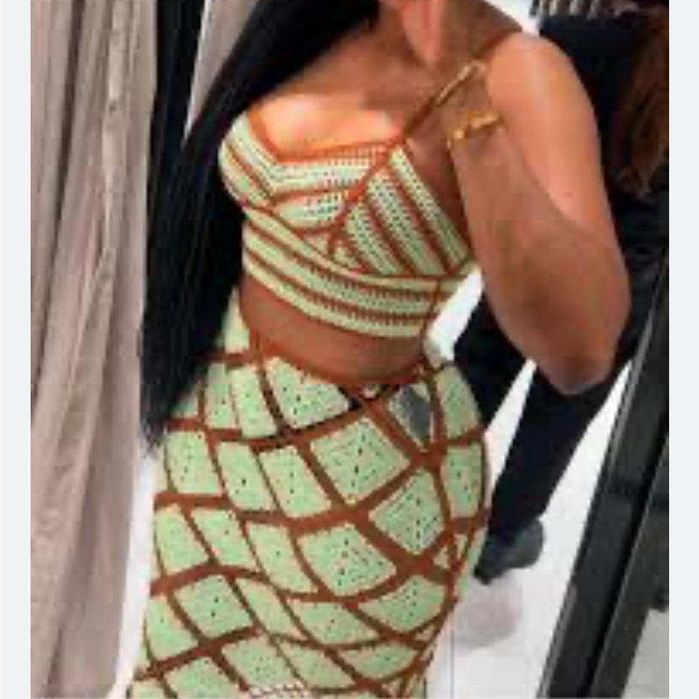 Elegant Green and Brown crocheted Checkered Skirt and top set - Picture 15 of 16